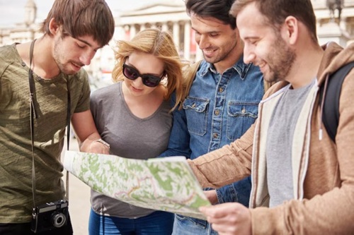 AUXILIAR DE TURISMO E HOSPEDAGEM